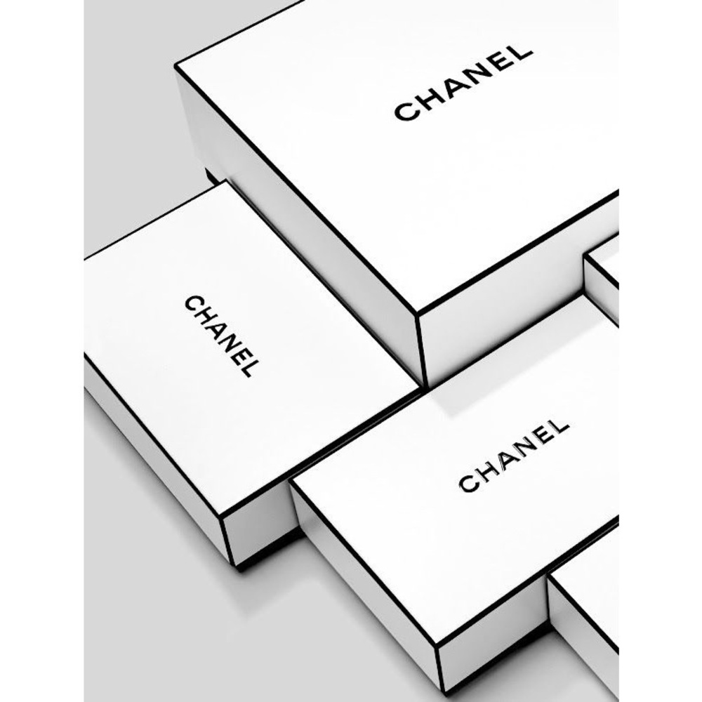 CHANEL Box
